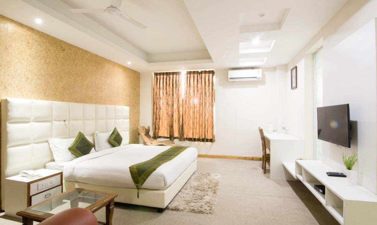 Treebo House Inn Noida Ngoại thất bức ảnh